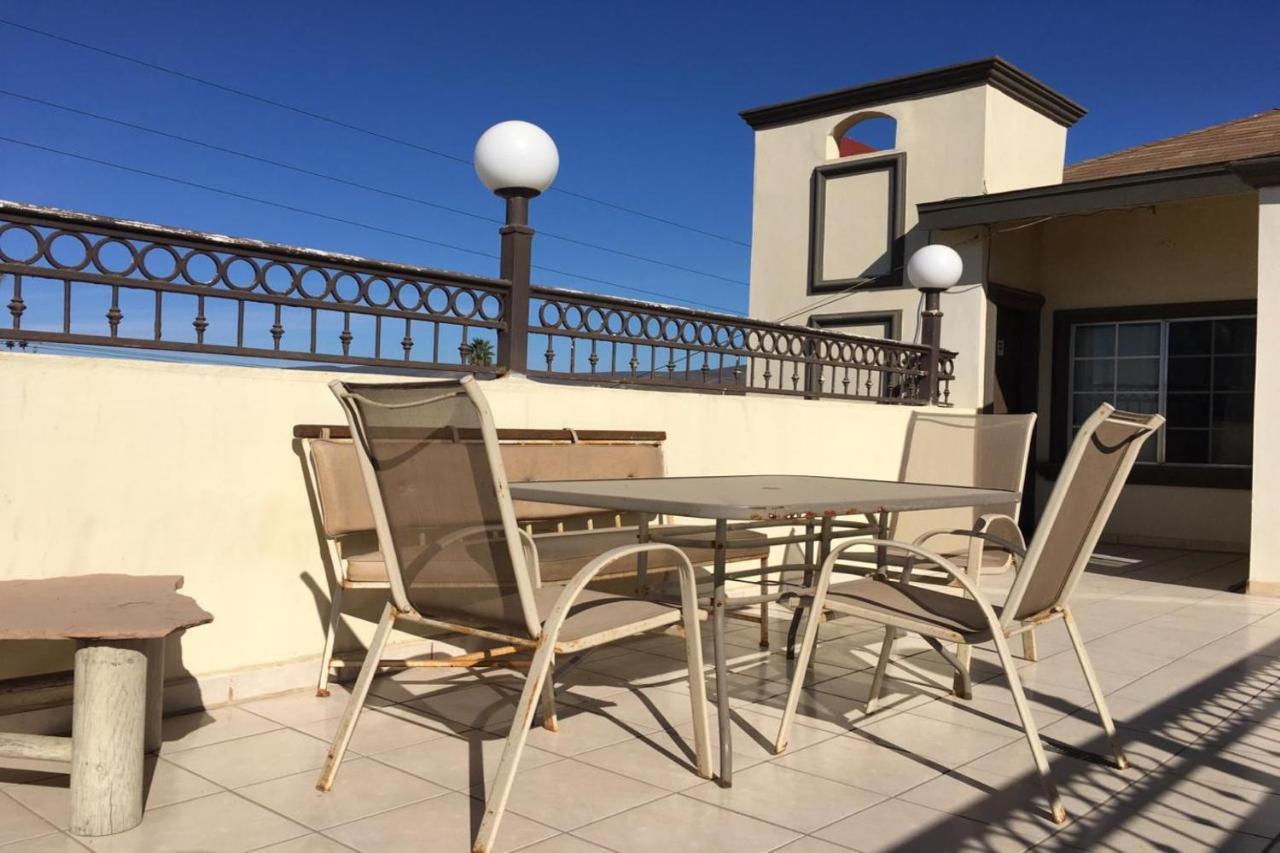 Oyo Hotel Cocobeach, Ensenada Exterior photo